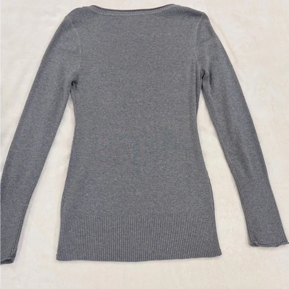 Aeropostale Gray V-Neck Large Women’s Sweater - Picture 6 of 6